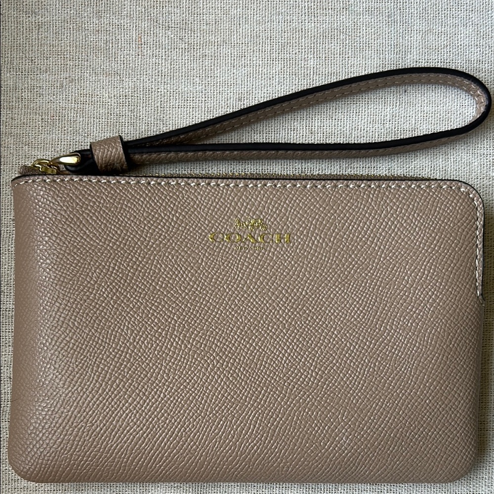 Coach Tan Leather Wristlet Clutch Minimalist Design